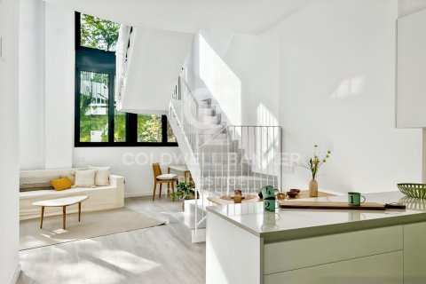 Duplex à Barcelona, Espagne 4 chambres, 133 m2 No. 178809
