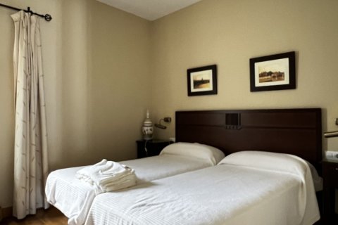 Продажа замков и поместий в Орначуэлос, Кордова, Испания 14 спален, 690м2 №154022 - фото 15