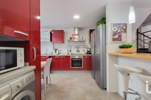 Продажа дома в Альмайяте, Малага, Испания 3 спальни, 250м2 №154019 - фото 8