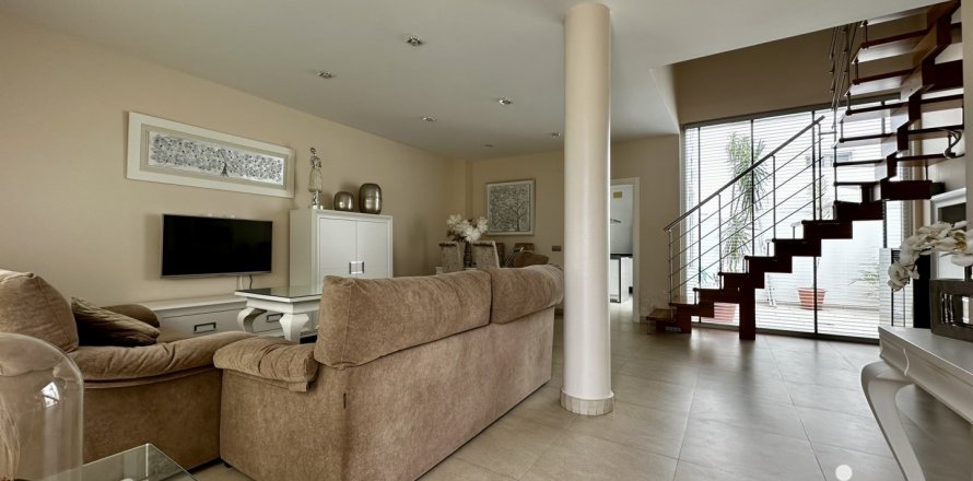 Talo Lepe, Huelva, Espanja 3 makuuhuonetta, 210 m2 No. 154016