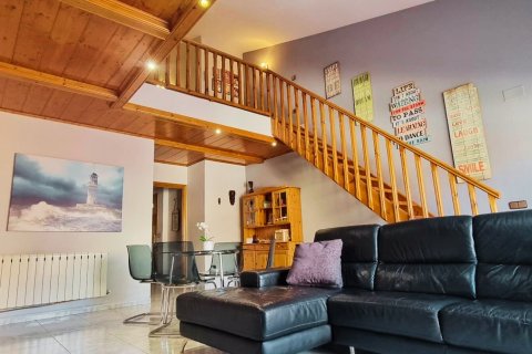 Duplex à vendre à Castellbisbal, Barcelona, Espagne, 5 chambres, 130 m2 No. 154017 - photo 7