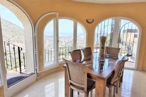 Villa till salu i Calpe, Alicante, Spanien 3 sovrum, 195 kvm. Nr. 196316 - foto 15