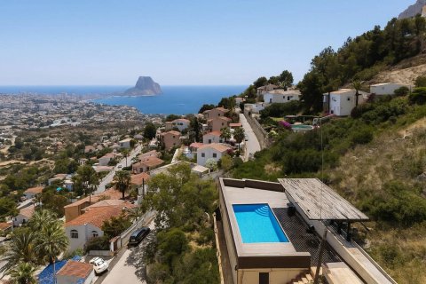 Villa till salu i Calpe, Alicante, Spanien 3 sovrum, 195 kvm. Nr. 196316 - foto 2
