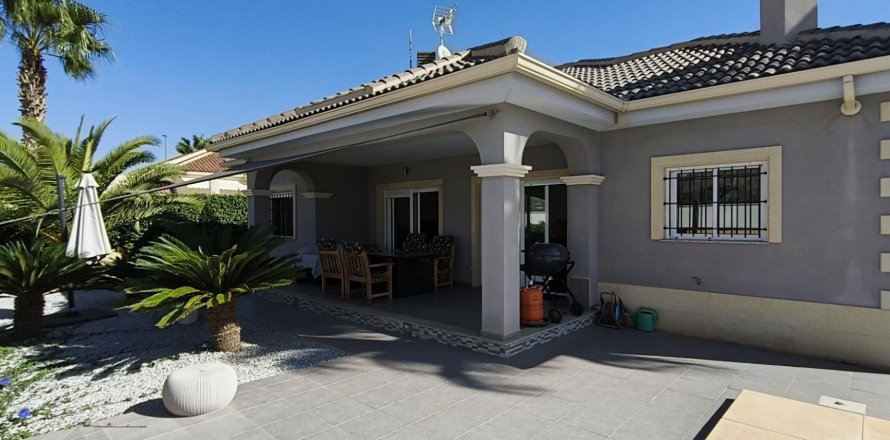 Villa La Romana, Alicante, Spain 4 bedrooms, 158 sq.m. No. 138024