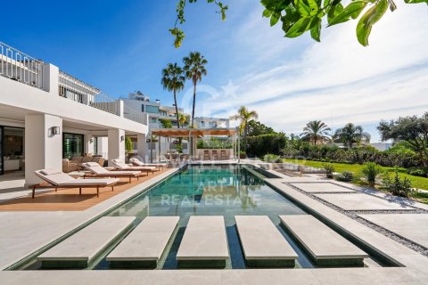 Villa pārdošanā Benahavis, Malaga, Spānijā 5 istabas,  Nr. 157160 - attēls 2