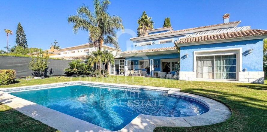 Villa Marbella, Malaga, Spānijā 5 istabas, 450 m2 Nr. 157155