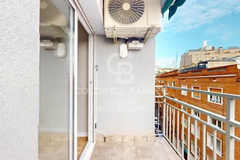 Apartamento en venta en Barcelona, España 3 dormitorios,  No. 157158 - foto 22