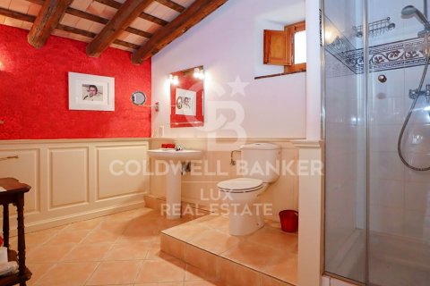 Продажа дома в Жирона, Герона, Испания 6 спален, 876м2 №160163 - фото 19