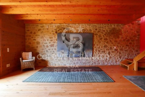 House for sale in Girona, Spain 6 bedrooms, 876 sq.m. No. 160163 - photo 25