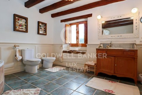 Продажа дома в Жирона, Герона, Испания 6 спален, 876м2 №160163 - фото 11