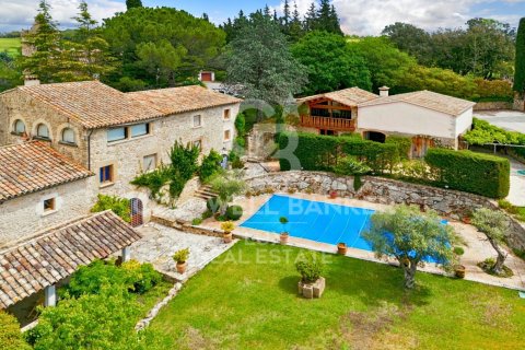 House for sale in Girona, Spain 6 bedrooms, 876 sq.m. No. 160163 - photo 4