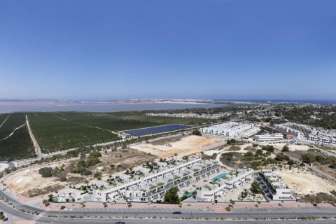 Lägenhet till salu i Torrevieja, Alicante, Spanien 2 sovrum, 129 kvm. Nr. 176639 - foto 10
