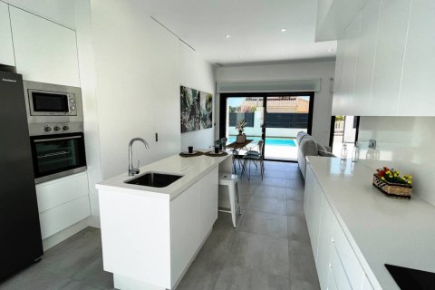 Villa pārdošanā Pilar de la Horadada, Alicante, Spānijā 3 istabas, 92 m2 Nr. 176640 - attēls 5
