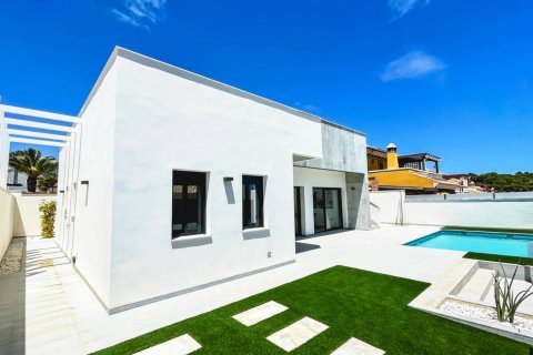 Villa pārdošanā Pilar de la Horadada, Alicante, Spānijā 3 istabas, 92 m2 Nr. 176640 - attēls 12