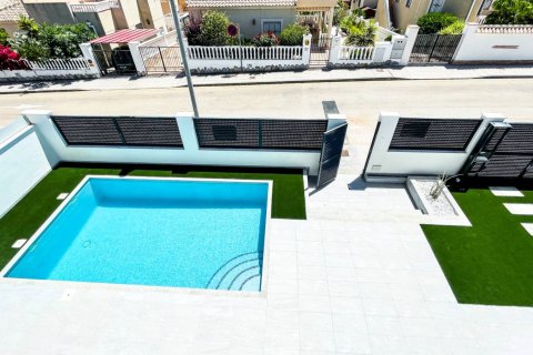 Villa pārdošanā Pilar de la Horadada, Alicante, Spānijā 3 istabas, 92 m2 Nr. 176640 - attēls 25