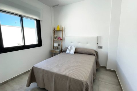 Villa pārdošanā Pilar de la Horadada, Alicante, Spānijā 3 istabas, 92 m2 Nr. 176640 - attēls 22