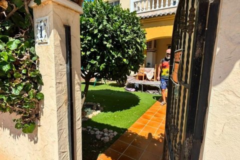 Bungalow till salu i Cabo Roig, Alicante, Spanien 2 sovrum, 68 kvm. Nr. 194501 - foto 3