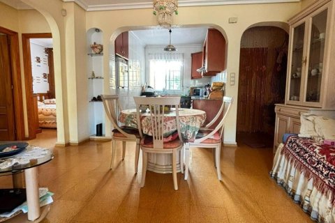 Bungalow till salu i Cabo Roig, Alicante, Spanien 2 sovrum, 68 kvm. Nr. 194501 - foto 18