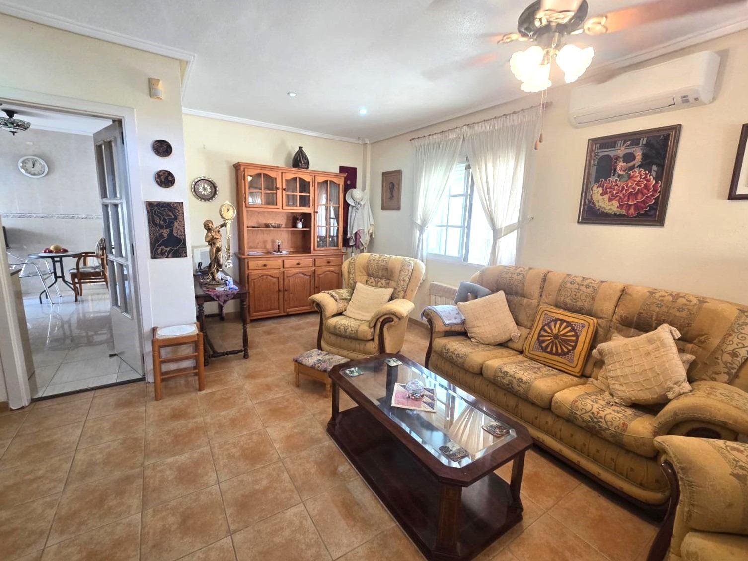 Villa in Los Balcones, Alicante, Spanien 3 Schlafzimmer, 98 m2 Nr. 196975