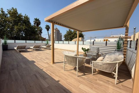 Kaupunkipientalo myytävänä Torrevieja, Alicante, Espanja, 2 makuuhuonetta, 80 m2 No. 196974 - kuva 17