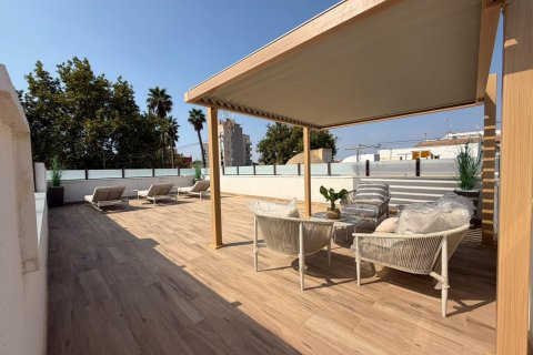 Kaupunkipientalo myytävänä Torrevieja, Alicante, Espanja, 2 makuuhuonetta, 80 m2 No. 196974 - kuva 12