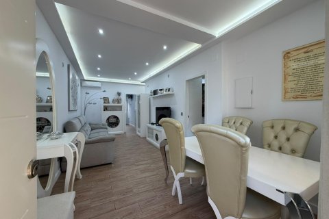 Kaupunkipientalo myytävänä Torrevieja, Alicante, Espanja, 2 makuuhuonetta, 80 m2 No. 196974 - kuva 21