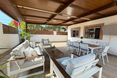 Kaupunkipientalo myytävänä Torrevieja, Alicante, Espanja, 2 makuuhuonetta, 80 m2 No. 196974 - kuva 4