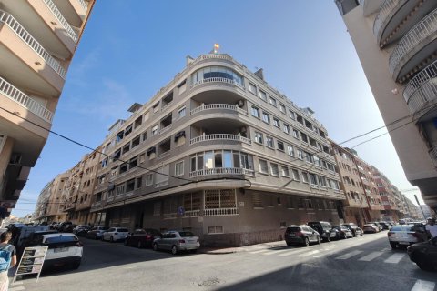 Appartamento a Torrevieja, Alicante, Spagna 2 camere da letto, 74 mq. N° 196976