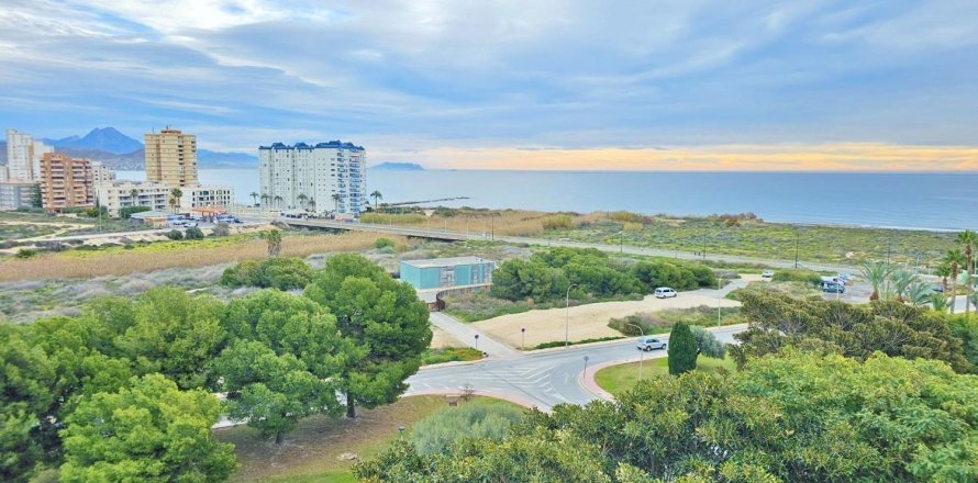 Wohnung in El Campello, Alicante, Spanien 2 Schlafzimmer, 105 m2 Nr. 180769