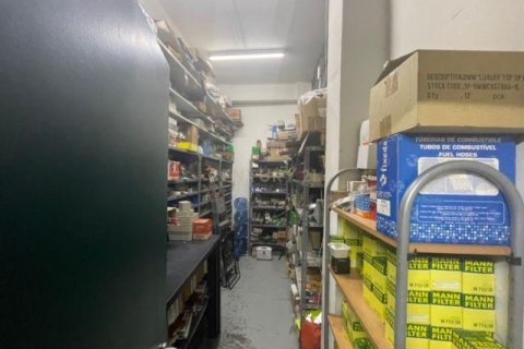 Commercial property for sale in Barcelona, Spain 326 sq.m. No. 167218 - photo 12