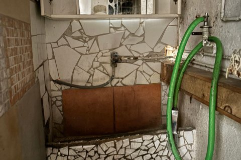 House for sale in Barcelona, Spain 4 bedrooms, 188 sq.m. No. 167223 - photo 19