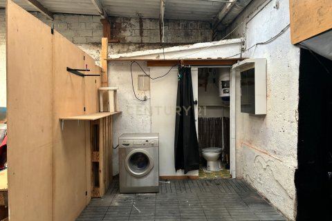 House for sale in Barcelona, Spain 4 bedrooms, 188 sq.m. No. 167223 - photo 14
