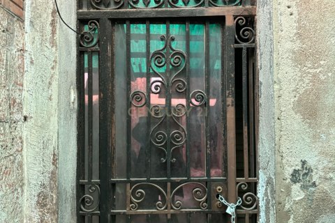 House for sale in Barcelona, Spain 4 bedrooms, 188 sq.m. No. 167223 - photo 22