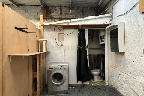 House for sale in Barcelona, Spain 4 bedrooms, 188 sq.m. No. 167223 - photo 15