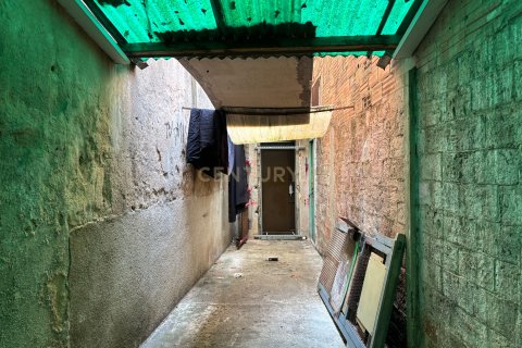 House for sale in Barcelona, Spain 4 bedrooms, 188 sq.m. No. 167223 - photo 18