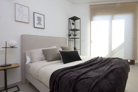 Продажа дома Сьюдад Кесада, Аликанте, Испания 3 спальни, 170м2 №116733 - фото 10
