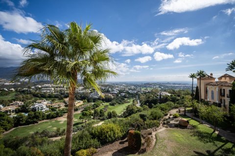 Lägenhet till salu Benahavis, Malaga, Spanien 3 sovrum, 124 kvm. Nr. 134875 - foto 1