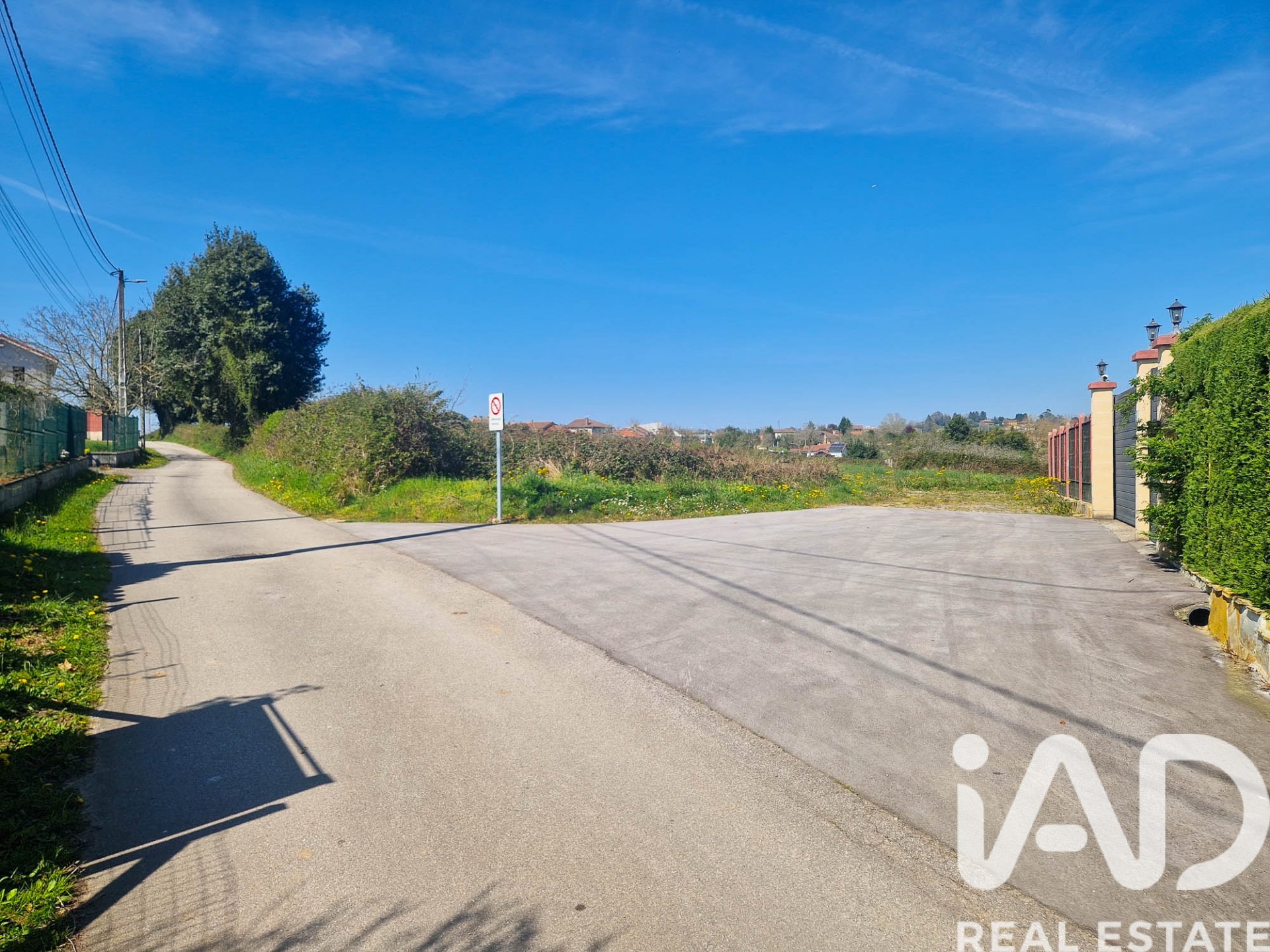 Land plot à Siero, Asturias, Espagne 1251.48 m2 No. 185005