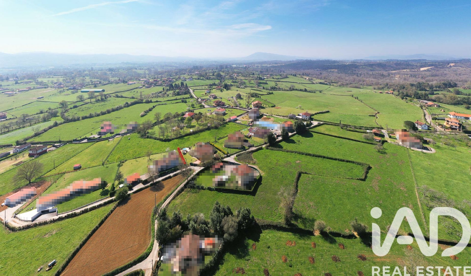Land plot à Siero, Asturias, Espagne 1251.48 m2 No. 185005