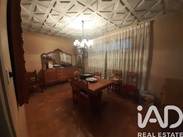 Hus i La Baneza, Leon, Spanien 10 sovrum, 400 kvm. Nr. 185009