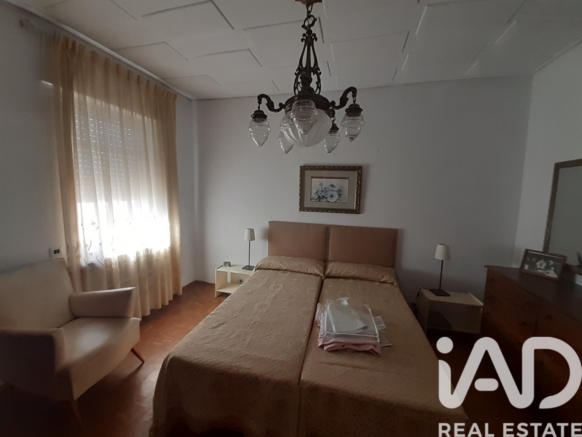 Hus i La Baneza, Leon, Spanien 10 sovrum, 400 kvm. Nr. 185009