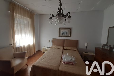 House zum Verkauf in La Baneza, Leon, Spanien 10 Schlafzimmer, 400 m2 Nr. 185009 - Foto 26