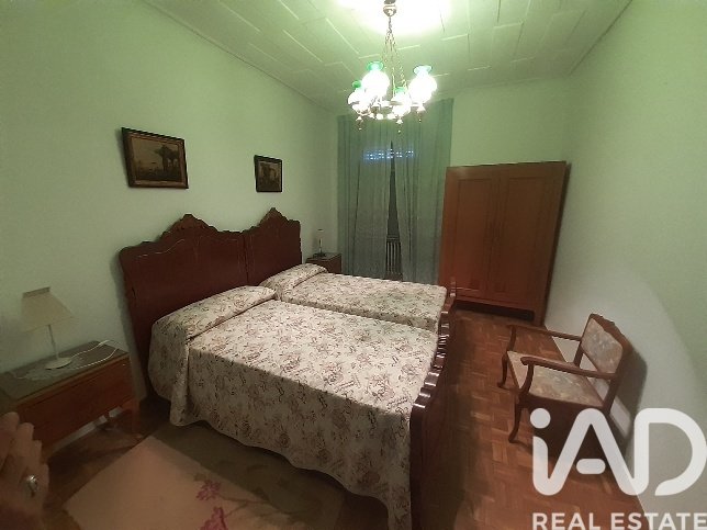Hus i La Baneza, Leon, Spanien 10 sovrum, 400 kvm. Nr. 185009