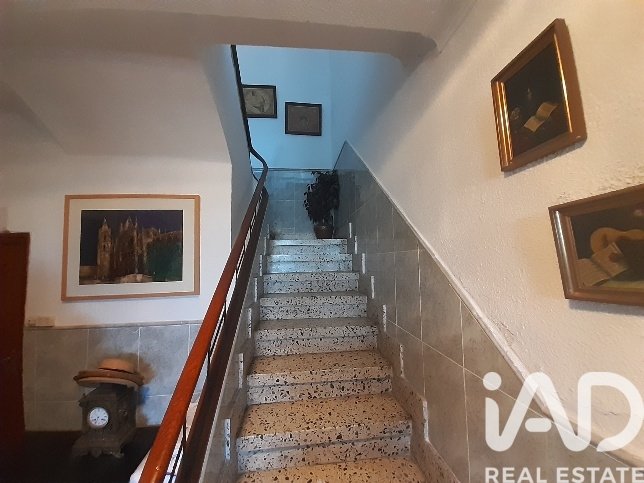 Hus i La Baneza, Leon, Spanien 10 sovrum, 400 kvm. Nr. 185009