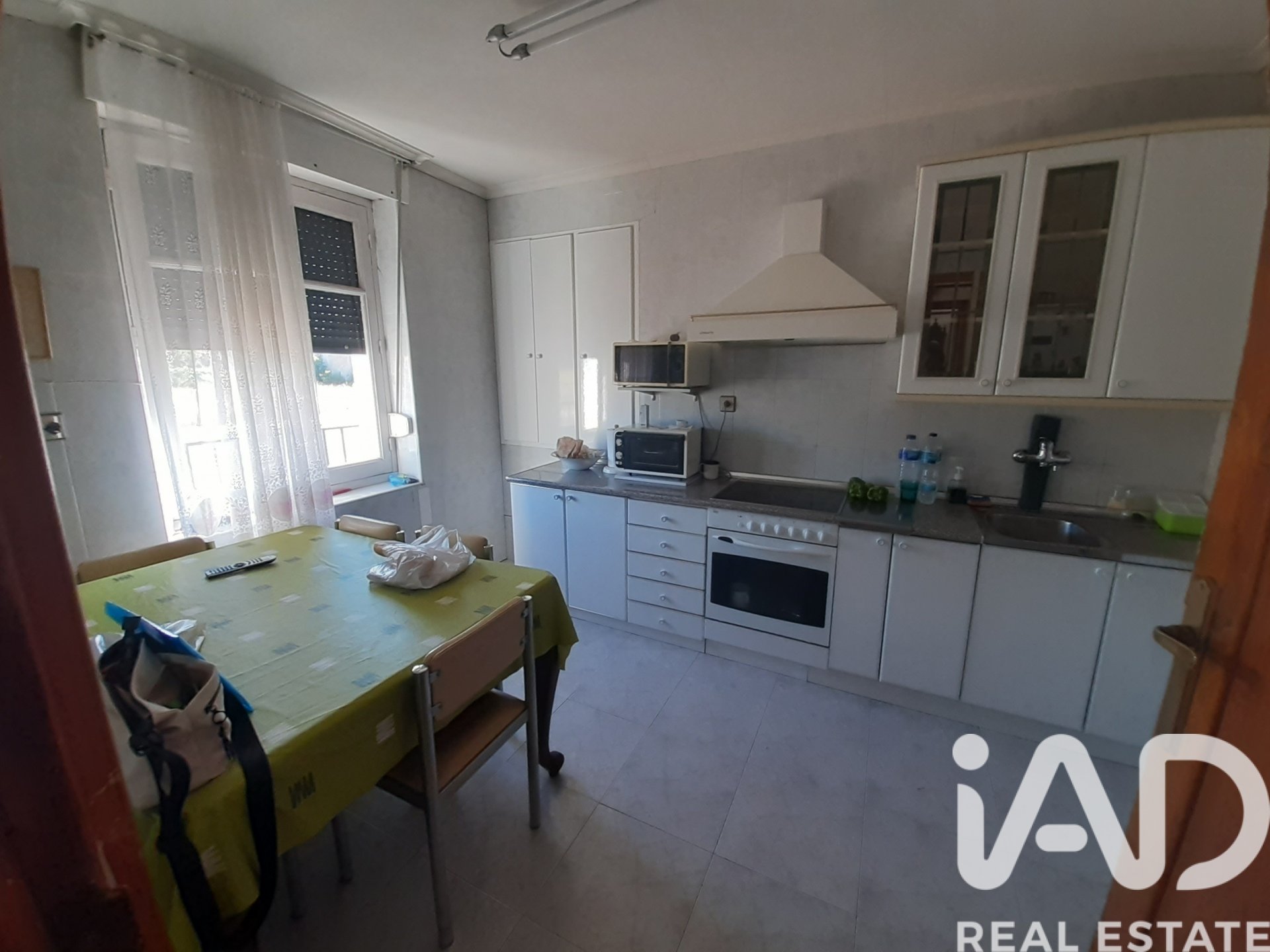 Hus i La Baneza, Leon, Spanien 10 sovrum, 400 kvm. Nr. 185009