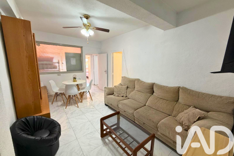 Apartamento en Alicante, España 3 dormitorios, 64 m2 No. 185008