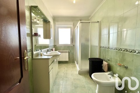 Hus till salu i Coiros, A Coruna, Spanien 5 sovrum, 243 kvm. Nr. 153557 - foto 23