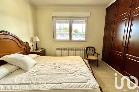 Hus till salu i Coiros, A Coruna, Spanien 5 sovrum, 243 kvm. Nr. 153557 - foto 18