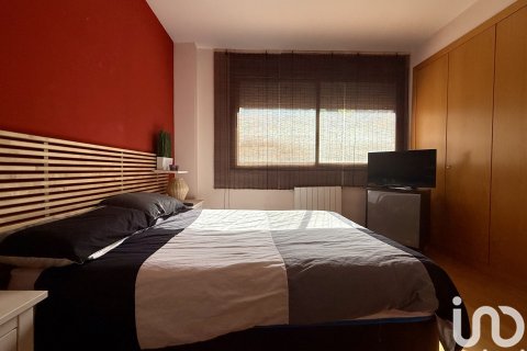 Продажа дома в Сан-Андреу-де-Льяванерес, Барселона, Испания 4 спальни, 200м2 №153554 - фото 12