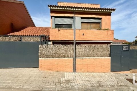 Hus i Sant Andreu de Llavaneres, Barcelona, Spanien 4 sovrum, 200 kvm. Nr. 153554